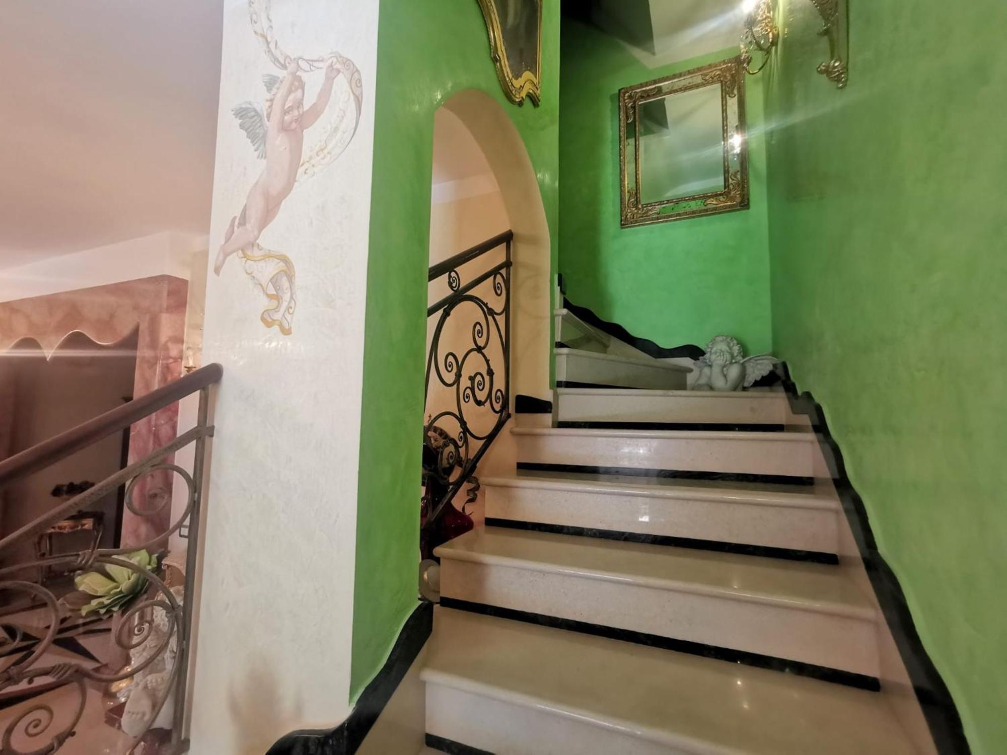 Queen'S Luxurious House Галиполи Екстериор снимка