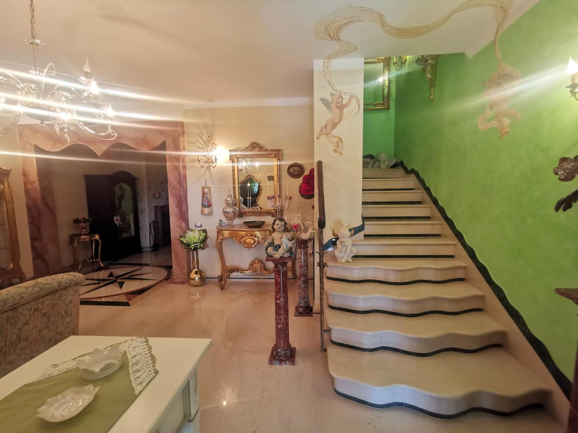 Queen'S Luxurious House Галиполи Екстериор снимка