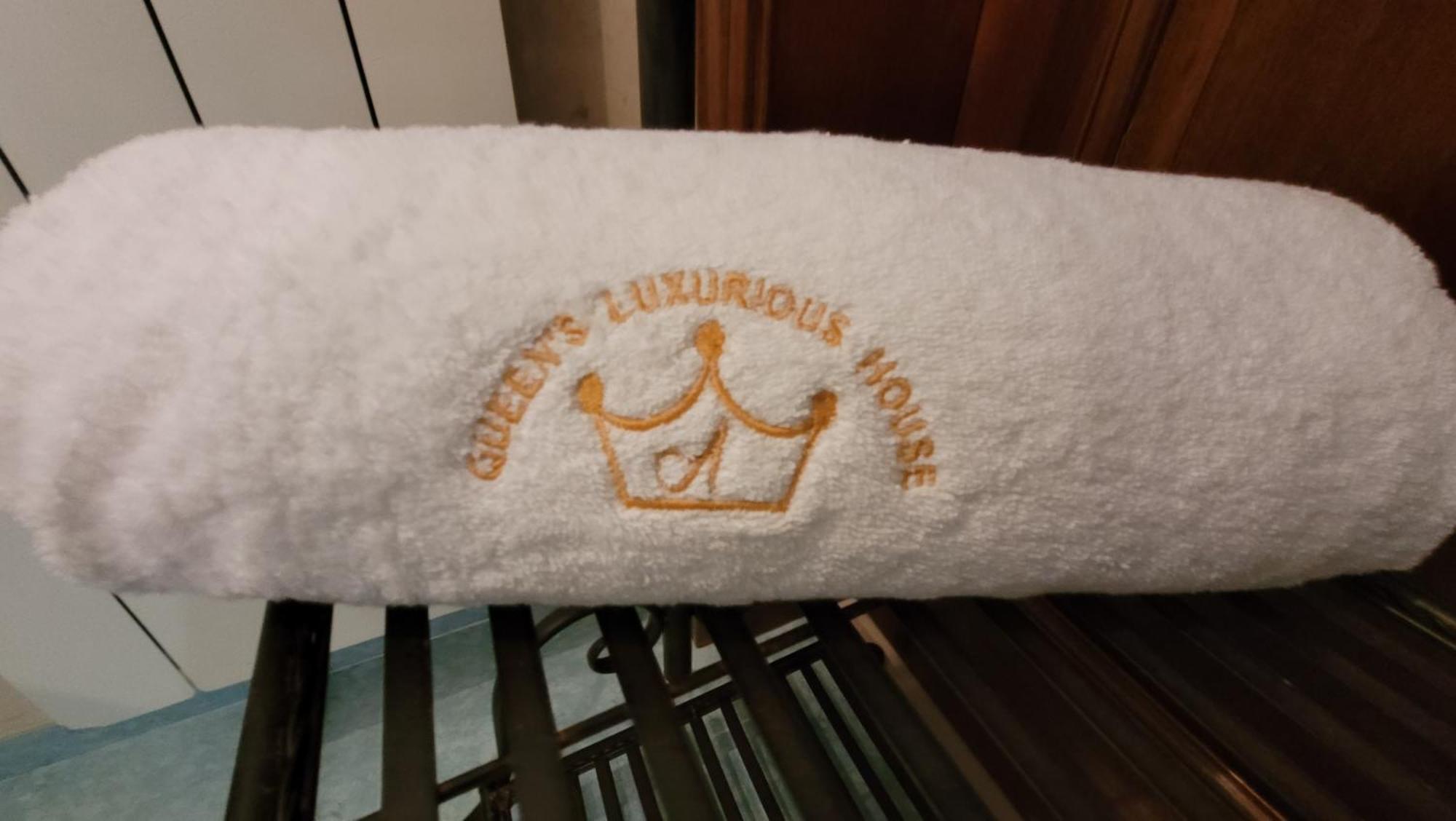 Queen'S Luxurious House Галиполи Стая снимка